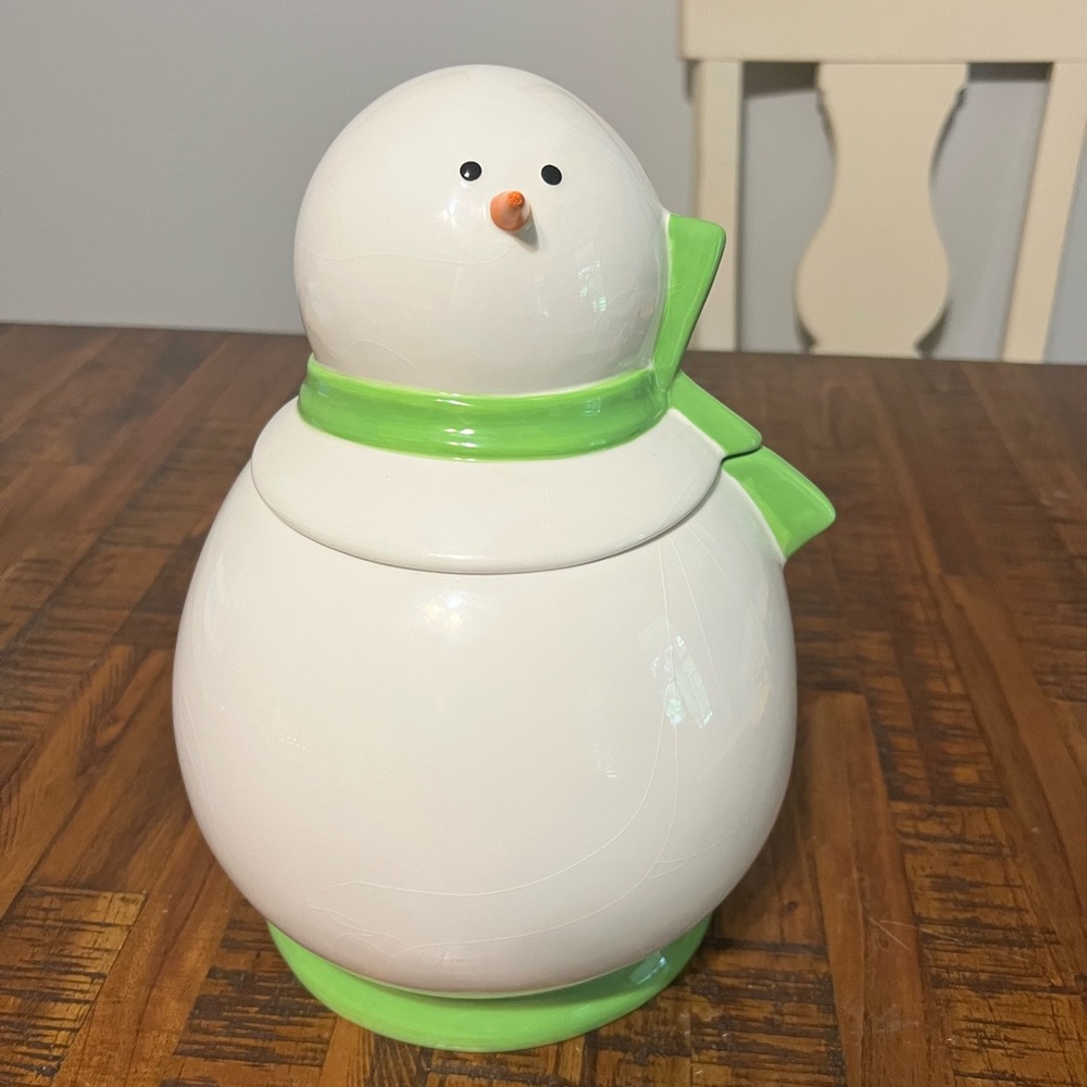Yea for Christmas!!! A cute Snowman ☃️ Cookie Jar